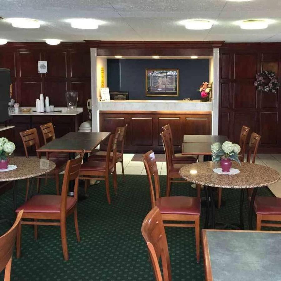 Astoria Hotel Danville West Luaran gambar