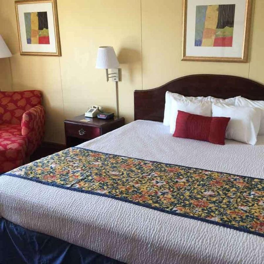 Astoria Hotel Danville West Luaran gambar