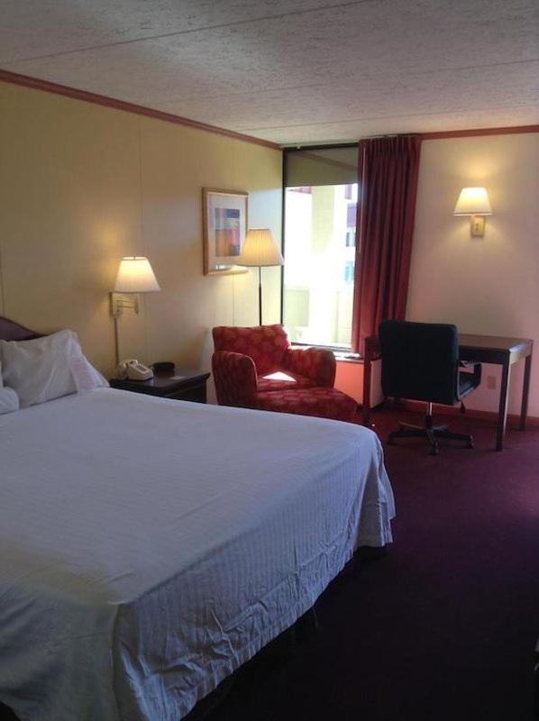Astoria Hotel Danville West Luaran gambar