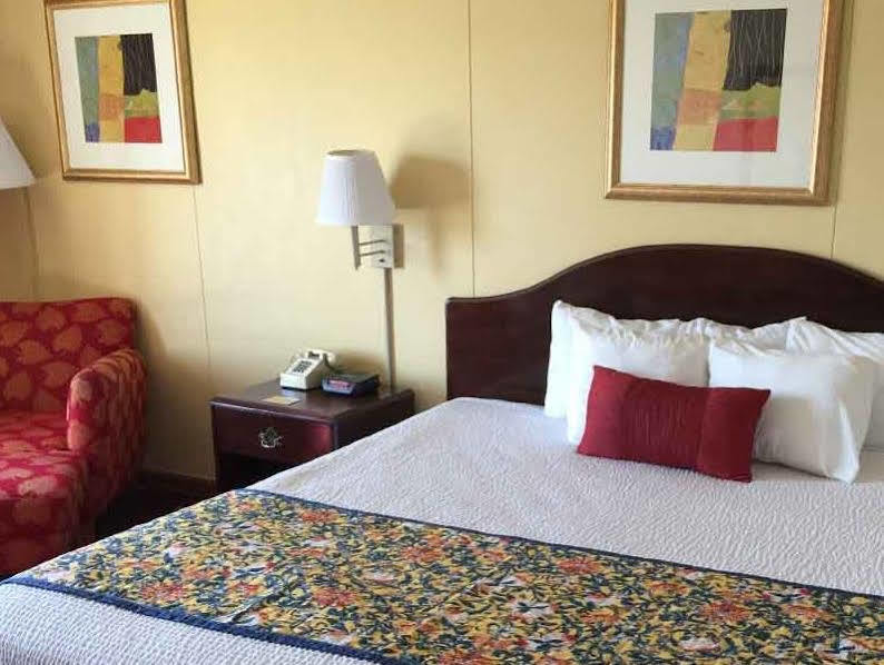 Astoria Hotel Danville West Luaran gambar